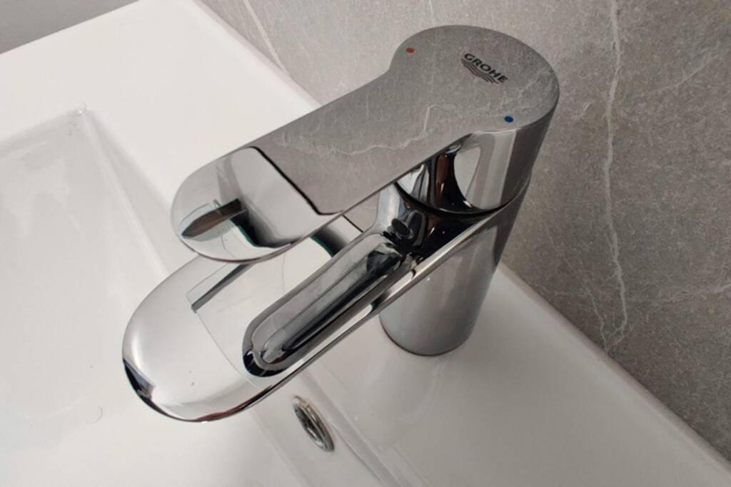 Brand New Designer Apartments In Liverpool - Newsham Park L6 エクステリア 写真
